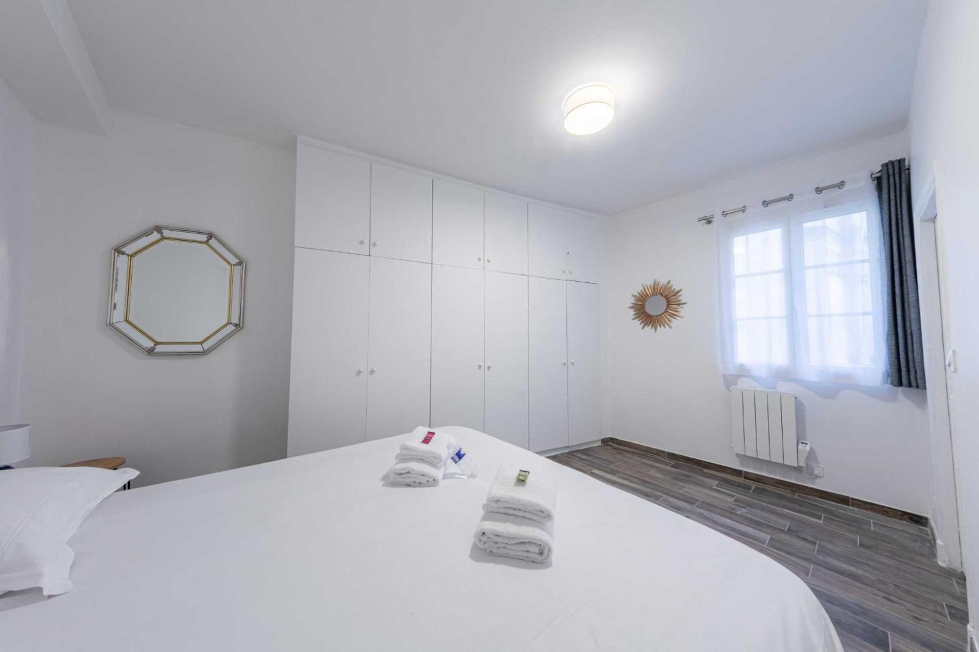 Urban Refuge In The Heart Of The Marsh 1bdr - 3p * Parijs